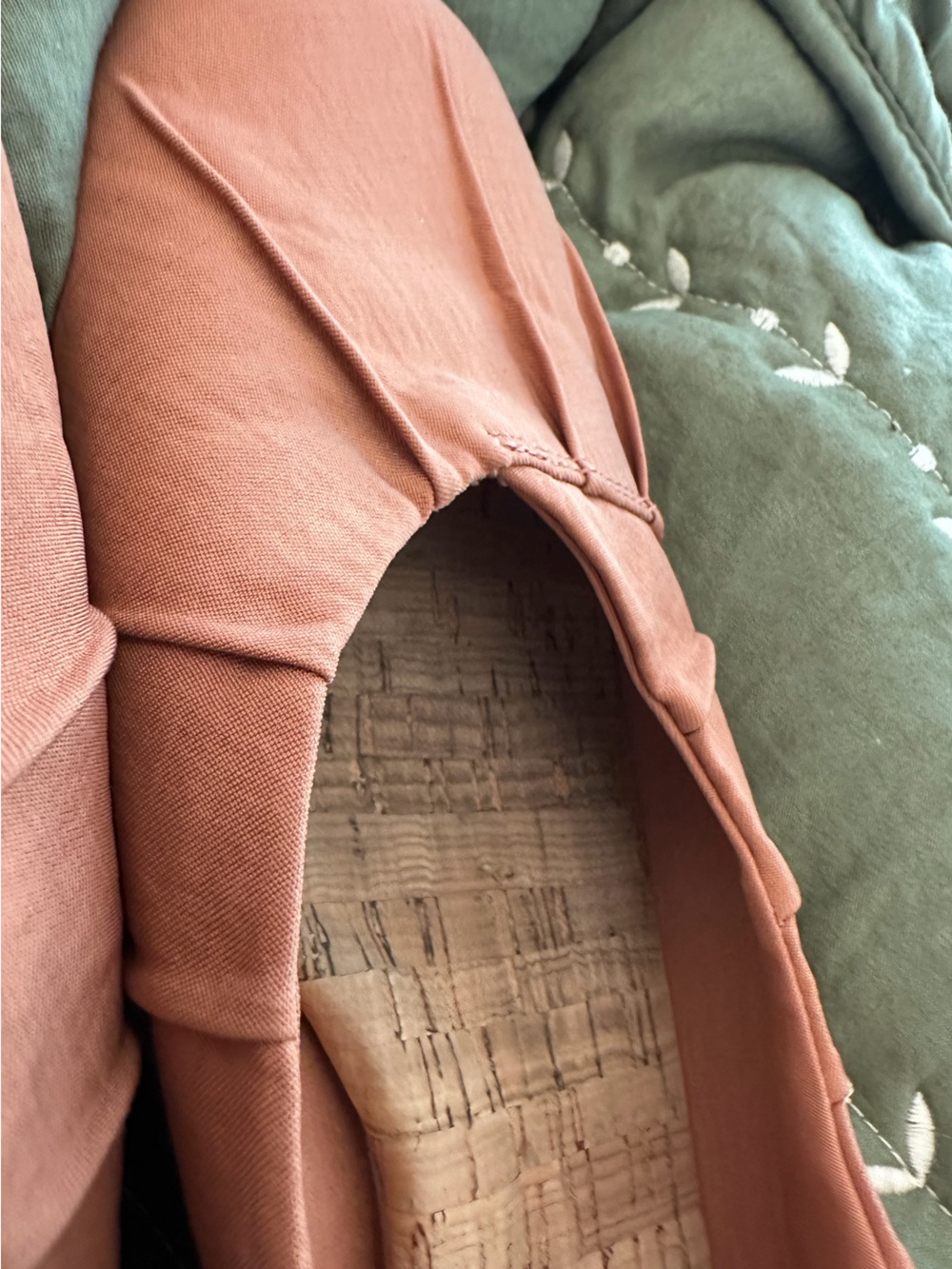Size 10 - Women's Ballet Flats in Peachy Coral Pleated Fabric - Picture 3 of 10